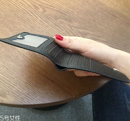 錢包開膠了用什么粘？錢包開膠解決方法