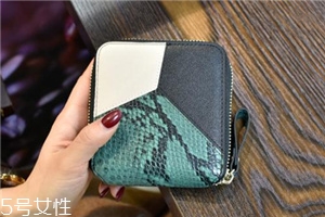 錢包長毛了怎么清洗？錢包長毛清洗方法