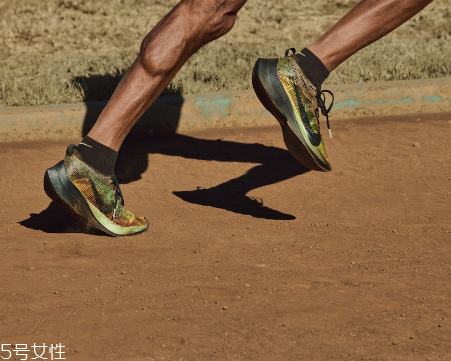 耐克3d打印跑步鞋怎么樣？nike zoom vaporfly elite flyprint評(píng)測(cè)