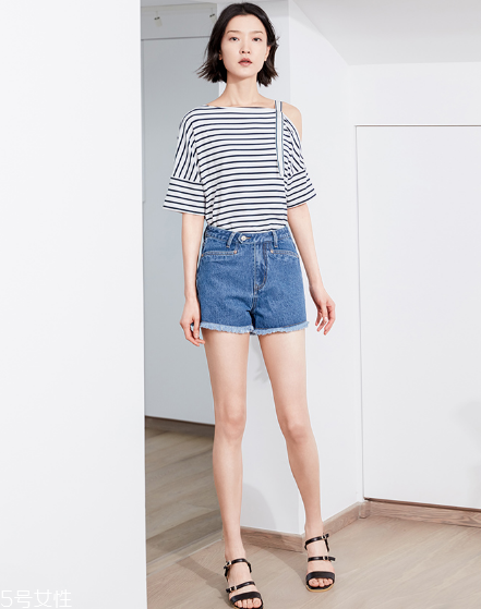 肩膀不好看穿什么衣服？適合肩型不好的穿搭推薦