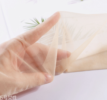 絲襪什么材質(zhì)的好？絲襪材質(zhì)對(duì)比