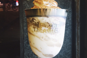 Kiss The Tiramisu冰淇淋多少錢一個？高腳杯提拉米蘇冰淇淋