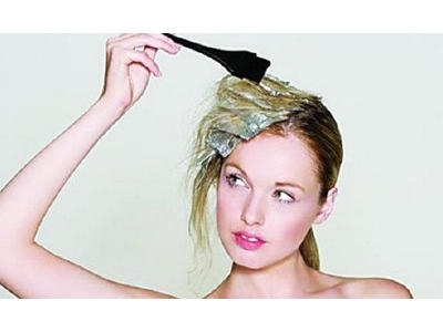 染發(fā)后新長(zhǎng)黑發(fā)怎么辦 雙色發(fā)拯救寶典 染發(fā)后新長(zhǎng)黑發(fā)怎么辦 雙色發(fā)拯救寶典