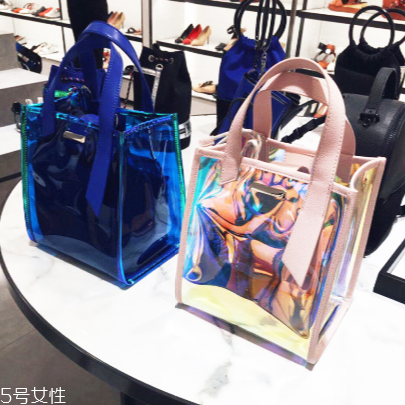 小ck鐳射包在哪里買？charles keith鐳射包在哪能買到