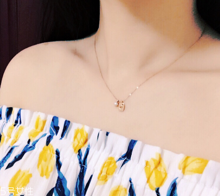 項(xiàng)鏈用火燒會(huì)發(fā)黑嗎？項(xiàng)鏈用火燒會(huì)不會(huì)變黑