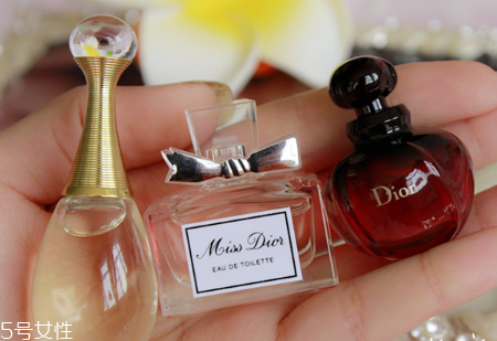 迪奧香水怎么辨別真假 迪奧香水通常鑒別方法 迪奧香水怎么辨別真假 迪奧香水通常鑒別方法