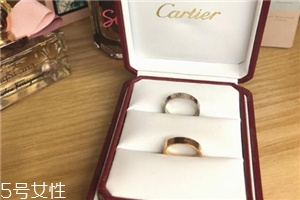 戒指太緊對(duì)手指有什么傷害？戒指戴太緊的危害