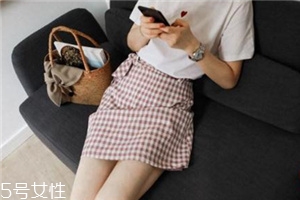 格子裙怎么搭配？格子裙搭配圖片