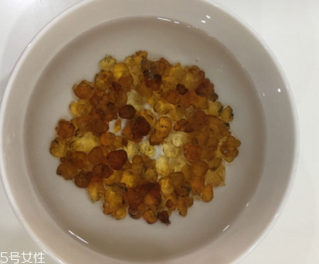 桃膠能和雞蛋一起吃嗎？桃膠配雞蛋可以嗎？