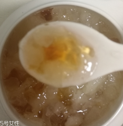 桃膠能和紅糖一起煮嗎？桃膠煮紅糖好嗎？