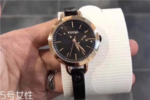 fossil手表怎么調(diào)日期？fossil手表調(diào)時(shí)間方法
