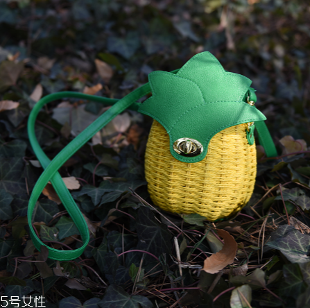 夏天適合背什么包？適合夏天背的包包款式