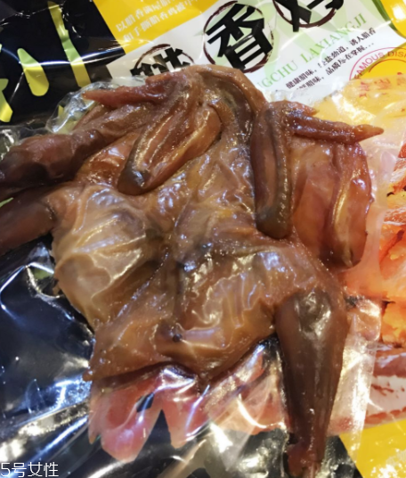 臘雞可以帶上飛機(jī)嗎？坐飛機(jī)可以帶臘雞嗎？
