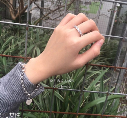手鏈發(fā)黑如何清洗？手鏈變黑了怎么辦