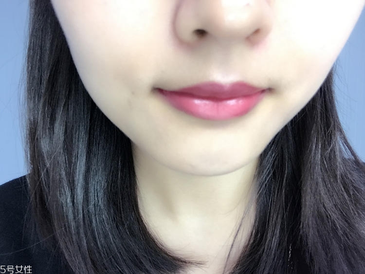 mac brick o la口紅日常嗎？mac brick o la上嘴圖