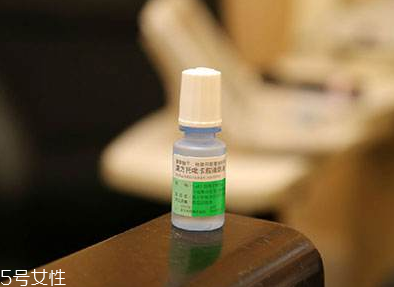 眼藥水滴眼睛有點(diǎn)刺痛 眼藥水滴了刺痛正常嗎？