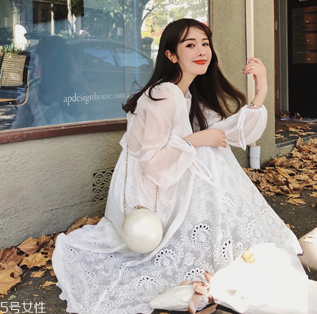 閨蜜聚會穿什么裙子好看？閨蜜聚會穿搭法則