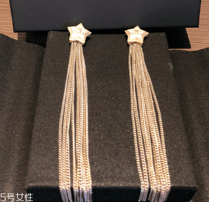 耳環(huán)生銹了怎么辦？耳環(huán)生銹怎么處理