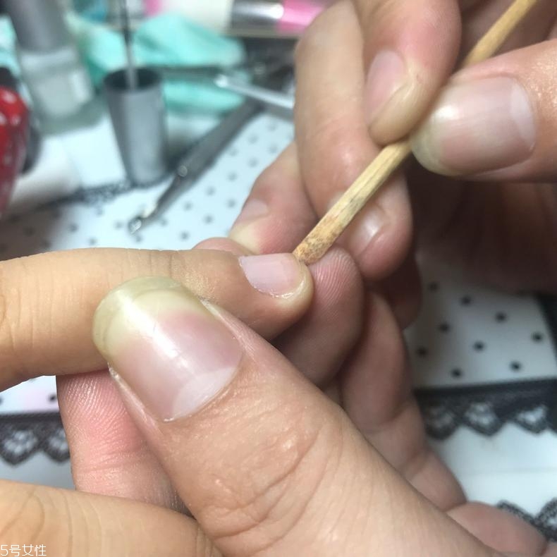 短指甲怎么上色？短指甲上色詳細(xì)步驟