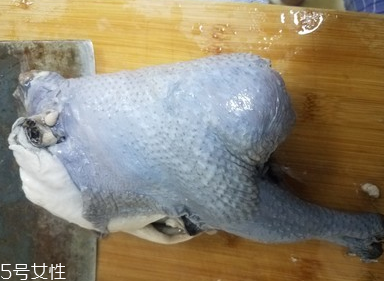烏雞是公雞好還是母雞好？烏雞買公雞還是母雞？