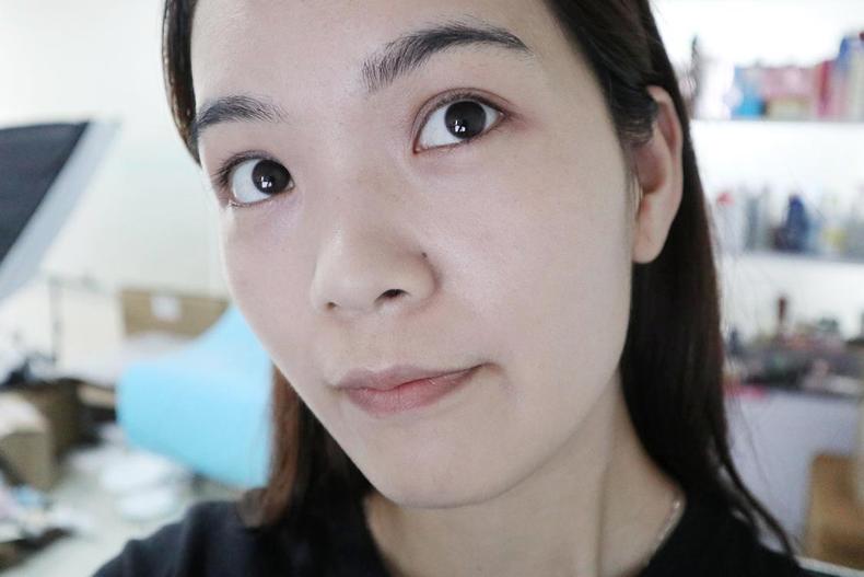 雀斑妝容怎么畫(huà)簡(jiǎn)單又快速 田園少女雀斑妝容教程