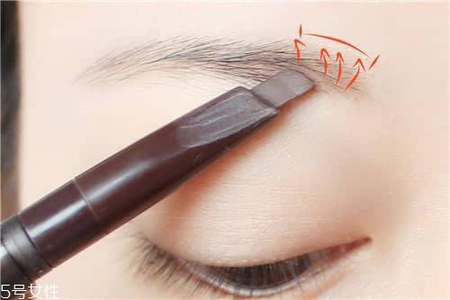 新手修眉毛最簡(jiǎn)單的方法 新手修眉毛的步驟圖片 新手修眉毛最簡(jiǎn)單的方法 新手修眉毛的步驟圖片
