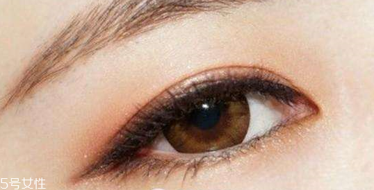 面試畫什么眼妝比較合適 面試精致眼妝教程 面試畫什么眼妝比較合適 面試精致眼妝教程