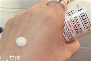 乳液可以當(dāng)晚霜用嗎？乳液當(dāng)晚霜用好嗎？