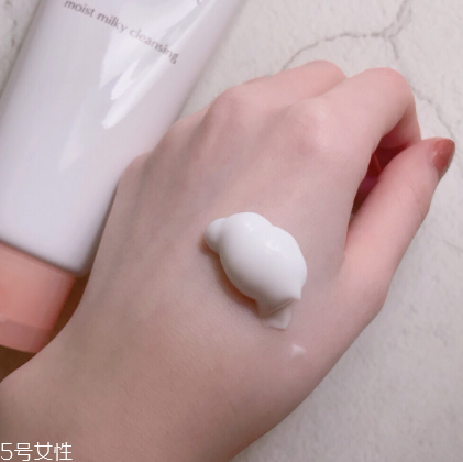 卸妝乳可以當洗面奶用嗎？卸妝乳當洗面奶用可以嗎？