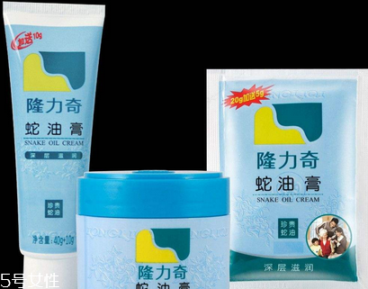 蛇油膏能治灰指甲嗎？灰指甲能用蛇油膏治嗎？