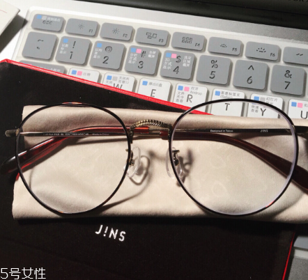 jins防藍光眼鏡有用嗎？jins防藍光眼鏡有效果嗎？