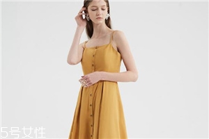 微胖穿什么連衣裙好看？微胖女生適合穿什么連衣裙？
