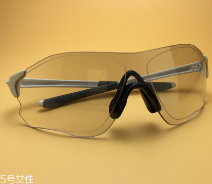 oakley眼鏡怎么樣？歐克利眼鏡好嗎？