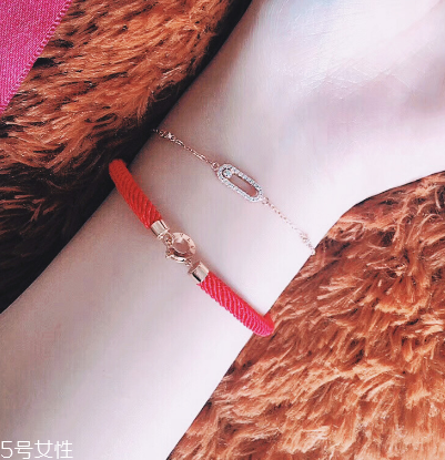 寶格麗紅繩多少錢(qián)？寶格麗紅繩手鏈專柜價(jià)格