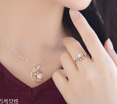 金大福和老鳳祥哪個(gè)好？金大福和老鳳祥品牌對比