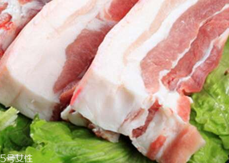 黑豬肉是黑色嗎？黑豬肉什么顏色？