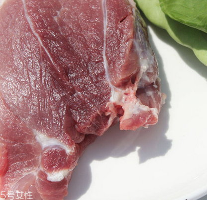 黑豬肉是黑色嗎？黑豬肉什么顏色？