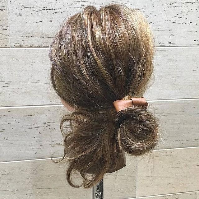 簡單好看的發(fā)型扎法步驟 好看又簡單的發(fā)型扎法 簡單好看的發(fā)型扎法步驟 好看又簡單的發(fā)型扎法