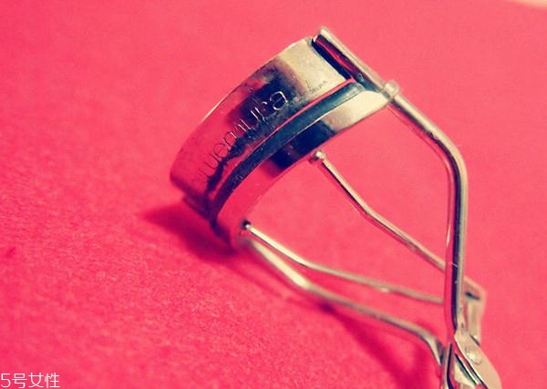 掉眼睫毛是怎么回事啊 4招防止眼睫毛脫落 掉眼睫毛是怎么回事啊 4招防止眼睫毛脫落