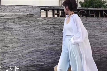防曬衣能用洗衣機(jī)洗嗎？防曬衣可以機(jī)洗嗎？