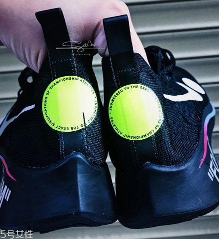 off white聯(lián)名nike zoom fly足球鞋發(fā)售日期_多少錢(qián)？