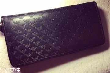 阿瑪尼錢包貴嗎？阿瑪尼錢包專柜價(jià)格