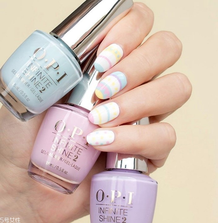 夏日海灘風美甲樣式 令指甲消暑的海灘風美甲圖案