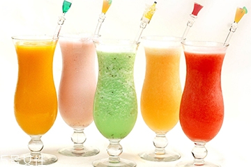果汁是飲料嗎？果汁和飲料的區(qū)別