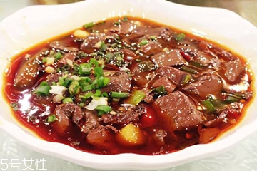 雞血能吃嗎？雞血吃了會(huì)怎樣？