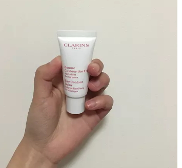 嬌韻詩適合油性肌膚嗎？嬌韻詩適合油皮嗎