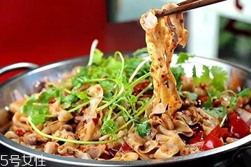雞肝能在微波爐加熱嗎？雞肝在微波爐加熱會(huì)爆炸嗎？