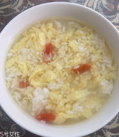 酒釀蛋豐胸靠譜嗎？酒釀蛋吃多久有效果？