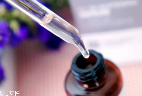 精華液去皺紋嗎？皺紋可以用精華液去除嗎？