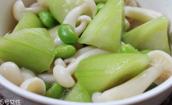 白玉菇長白毛是怎么回事？白玉菇長白毛還能吃嗎？